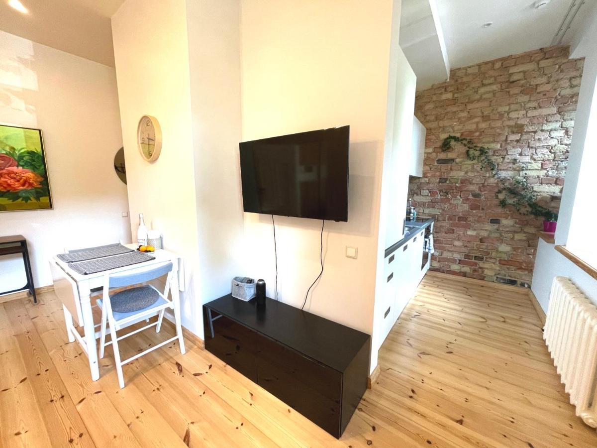 Cozy Home Matisa Apartment, Free Parking, Self Check-In Riga Esterno foto