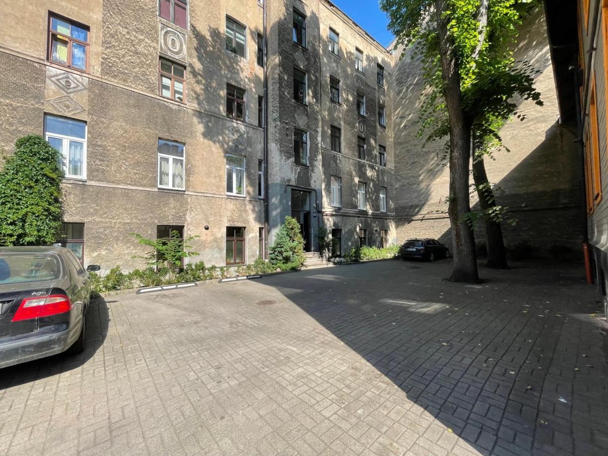 Cozy Home Matisa Apartment, Free Parking, Self Check-In Riga Esterno foto